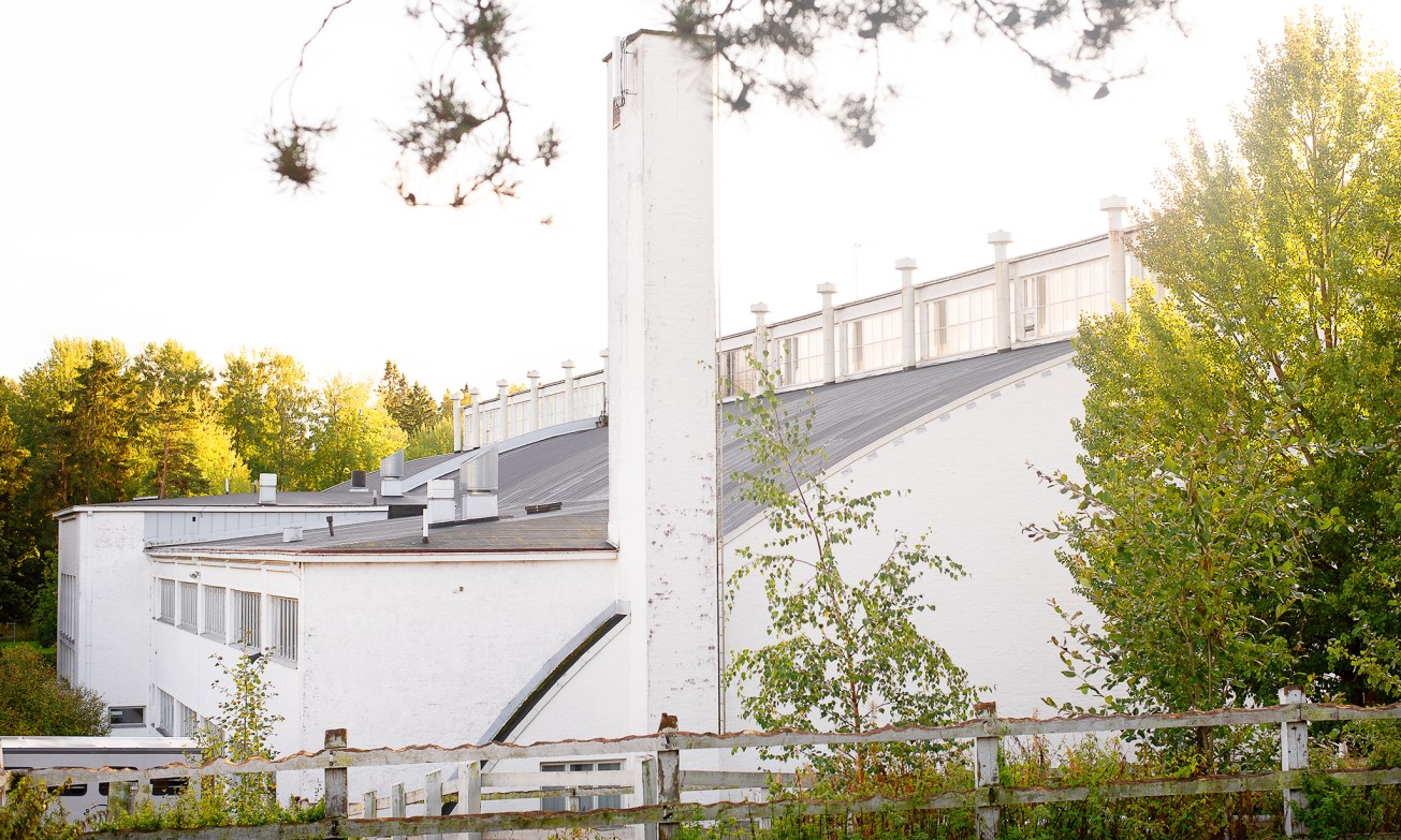 Helsingin Ruskeasuon urheiluhalli.